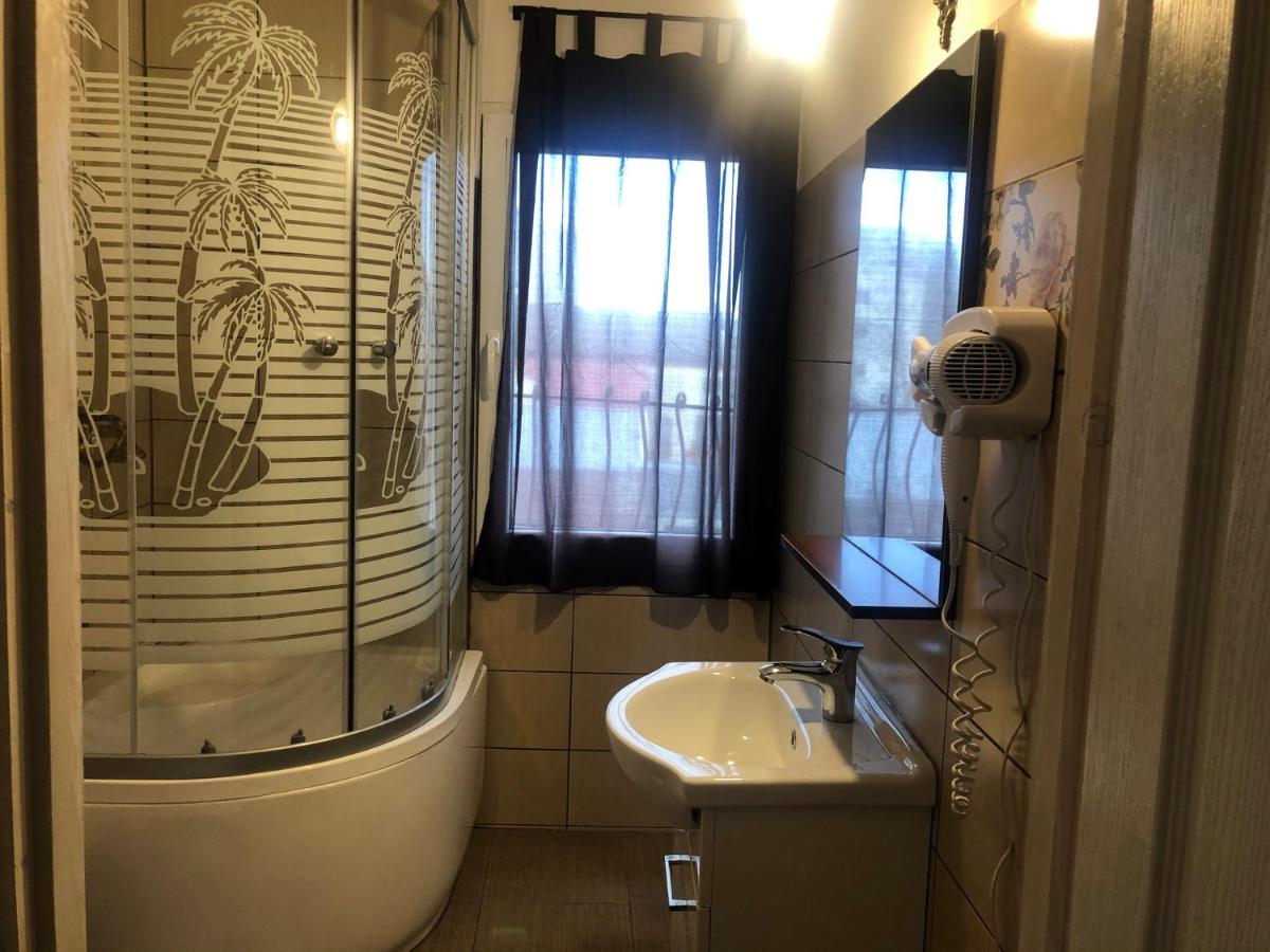 Sport Residence Bacau Ngoại thất bức ảnh